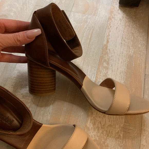 Jeffrey Campbell color-block heel sandals - Picture 3 of 3